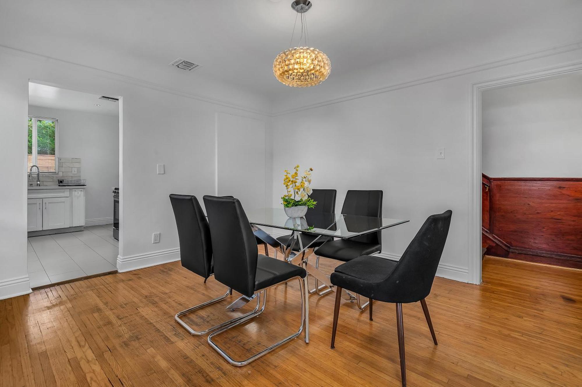 Luxury Two Story 2-bedroom & Office Near West Hollywood Apartamento